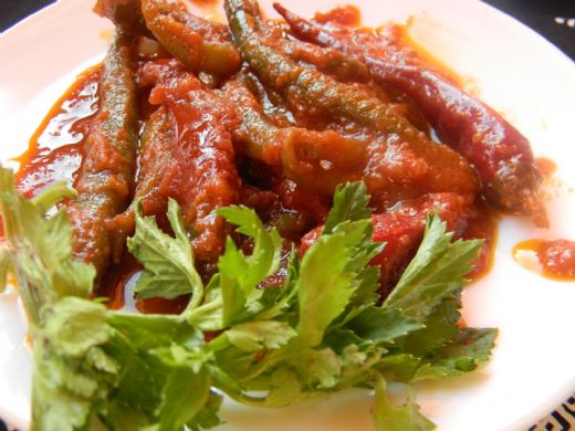 Arnavut Acı Biberi Turşusu